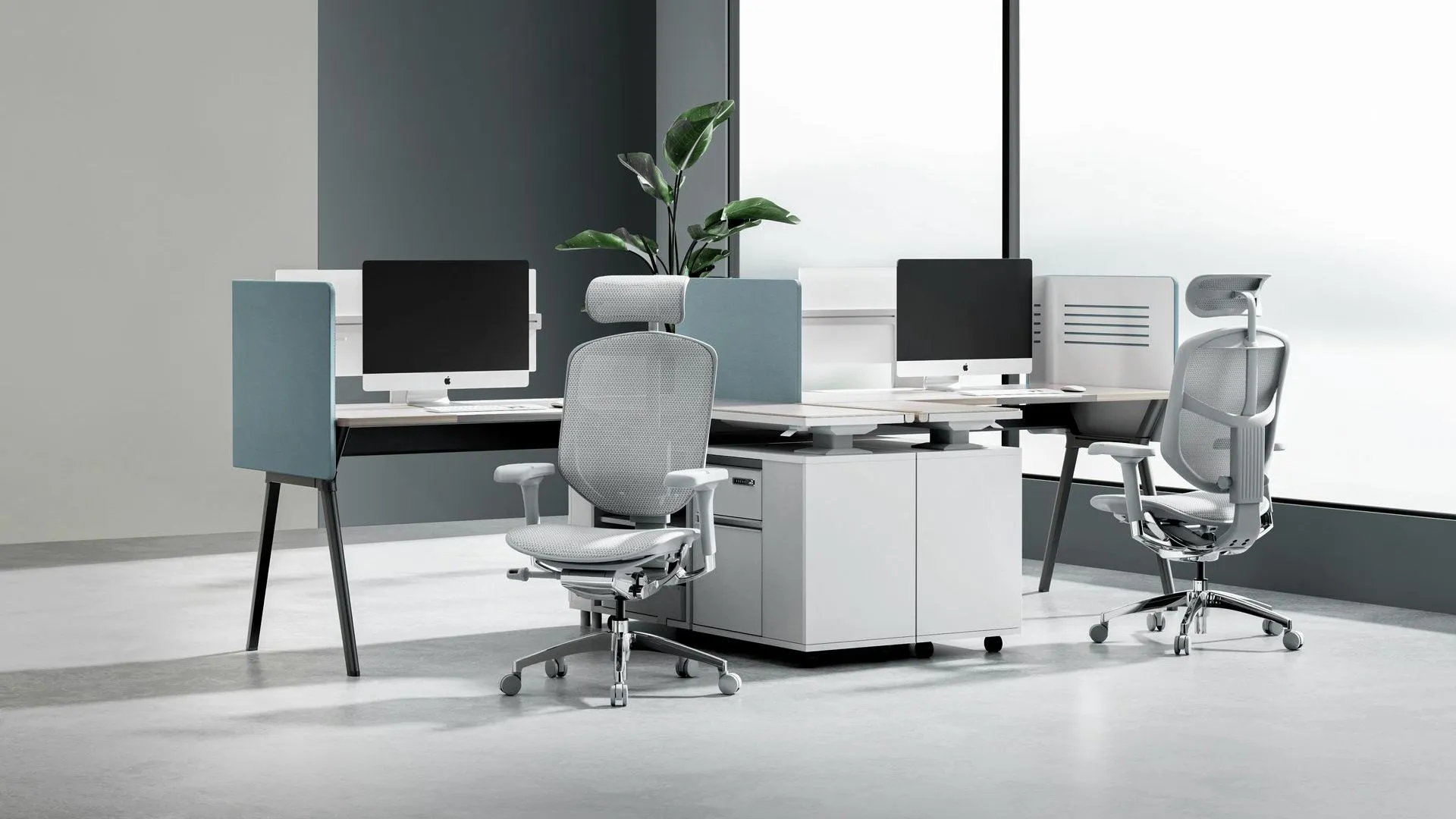 Moderne ergonomische werkruimte met praktische oefeningen voor kantoorwerkers